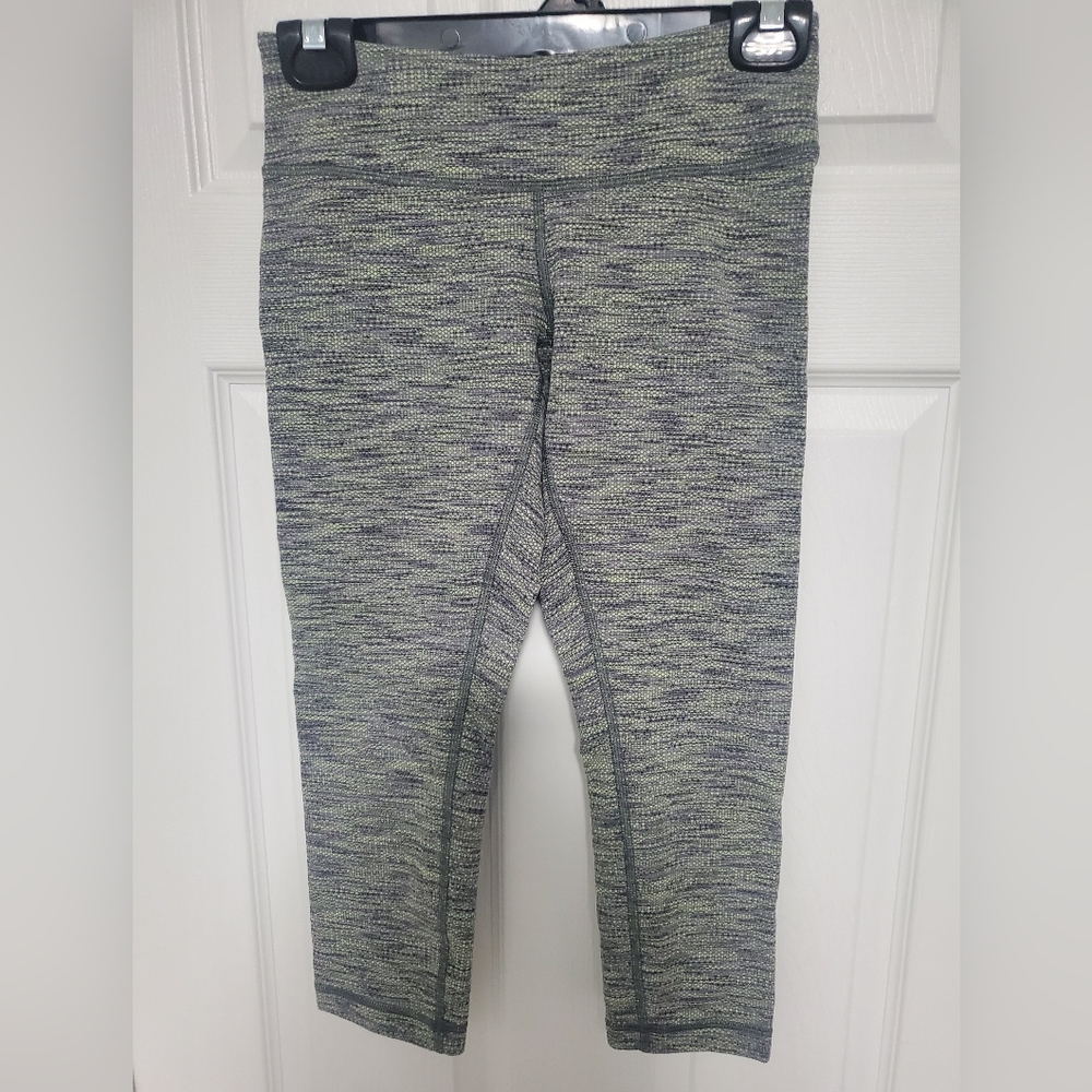 🥳 Lululemon Cropped Leggings